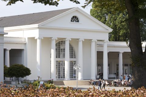 Renovierte Wandelhalle in Bad Oeynhausen, 2012 wiedereröffnet.